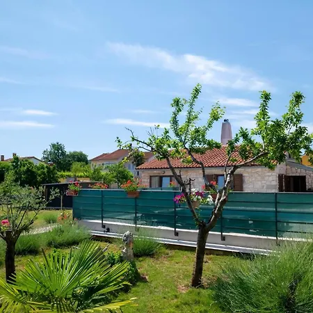 Nyaraló Haus Plum Labin